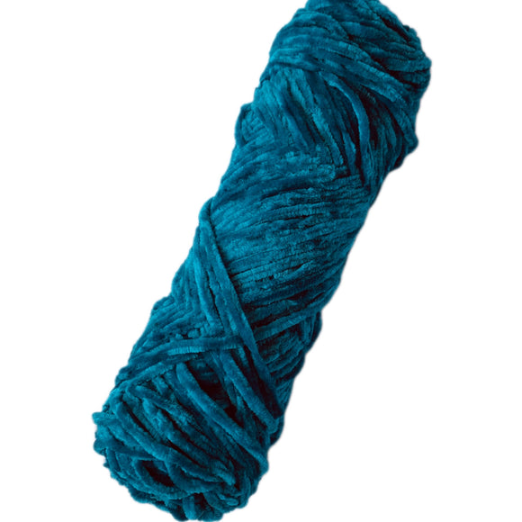 Thin Velvet yarn - Cyan Green